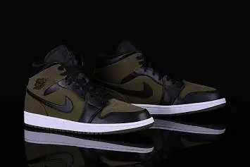 Nike Air Jordan 1 Retro Camo  - 3