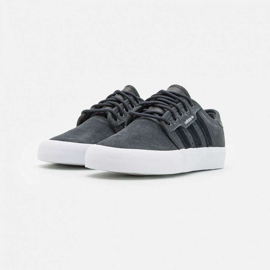 Фото № 2 с приближением к товару «‎Adidas Seeley »