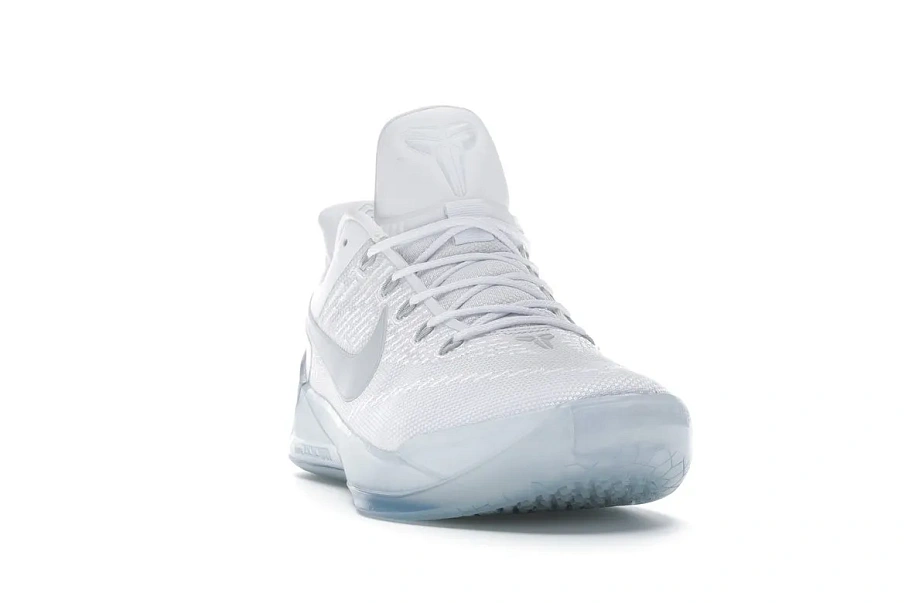 Фото № 2 с приближением к товару «‎Nike Kobe A.D. White Chrome»