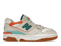Фото № 1 с приближением к товару «‎New Balance 550»