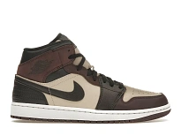 Фото № 1 с приближением к товару «‎Jordan 1 Mid SE»