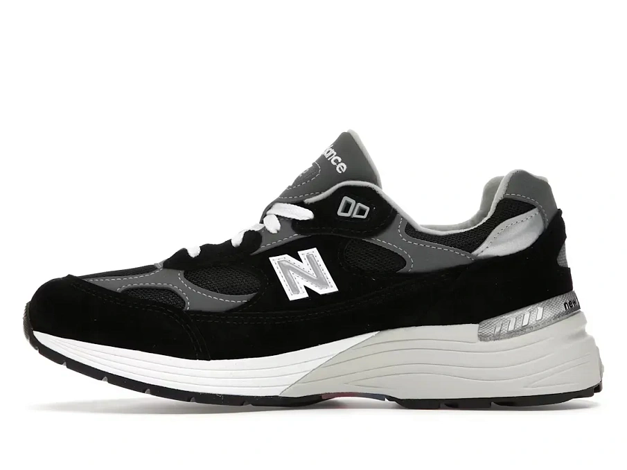 Фото № 3 с приближением к товару «‎New Balance 992»