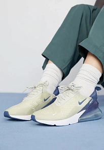 Фото № 2 с приближением к товару «‎AIR MAX 270»