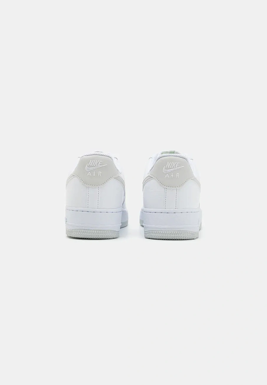 Фото № 3 с приближением к товару «‎AIR FORCE 1 07 NEXT NATURE»