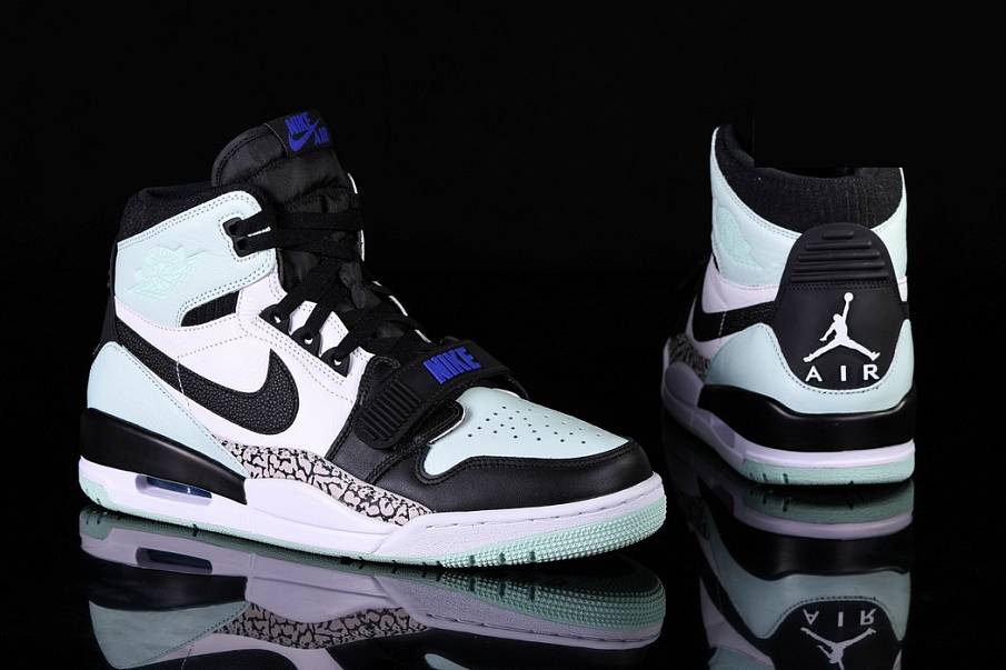 Фото № 3 с приближением к товару «‎Nike Air Jordan Legacy 312 Igloo »