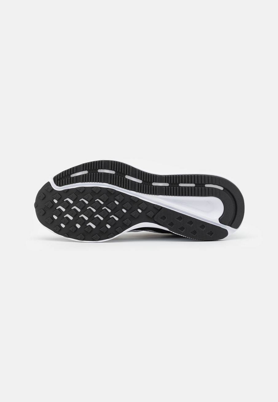 Фото № 5 с приближением к товару «‎Nike Swift 2»