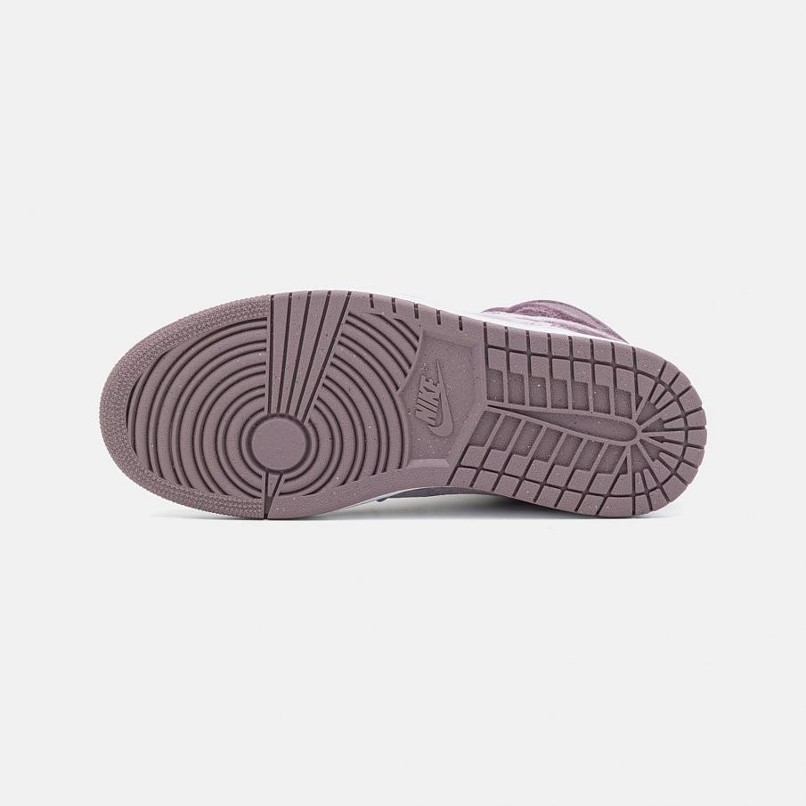 Фото № 5 с приближением к товару «‎Jordan Wmns Air 1 SE Edge »