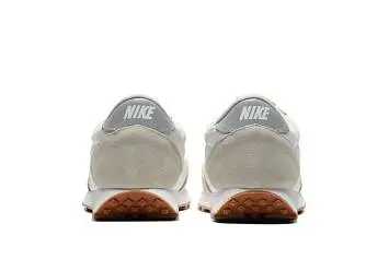 Nike Daybreak QS Sports Shoes  - 3