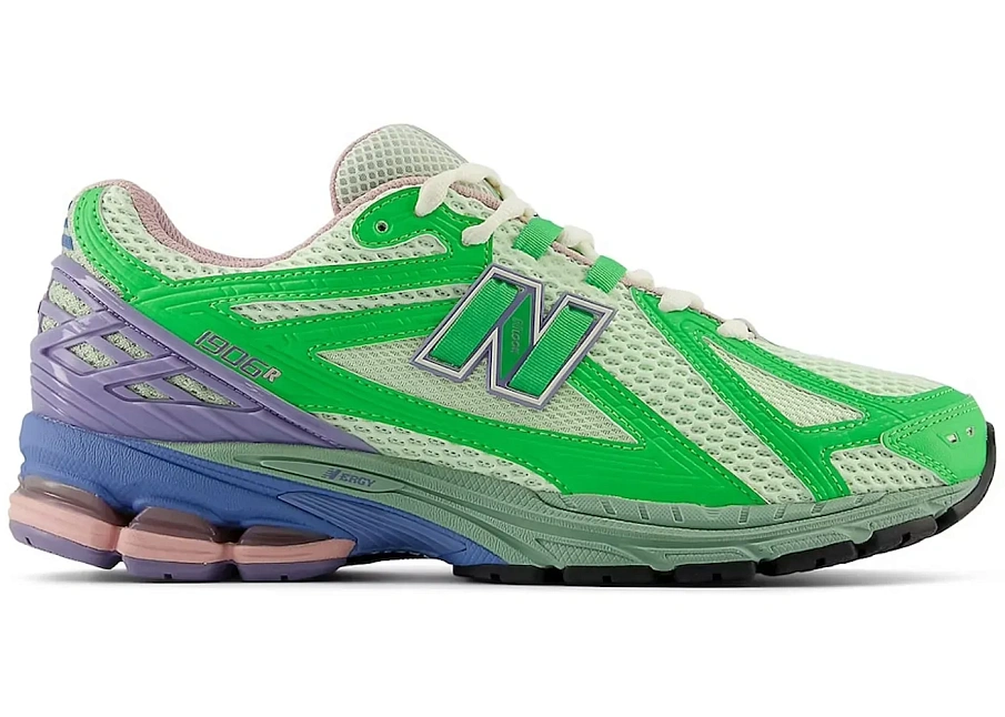Фото № 1 с приближением к товару «‎New Balance 1906R»