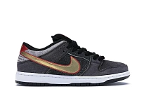 Фото № 1 с приближением к товару «‎Nike SB Dunk Low Beijing Metallic Gold»