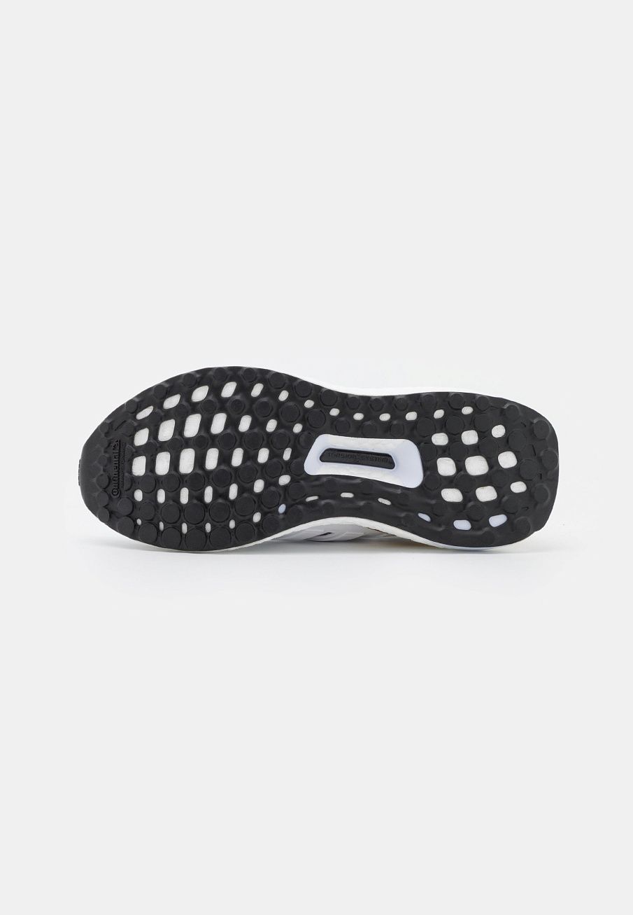 Фото № 5 с приближением к товару «‎Adidas Ultraboost 4.0 Dna »