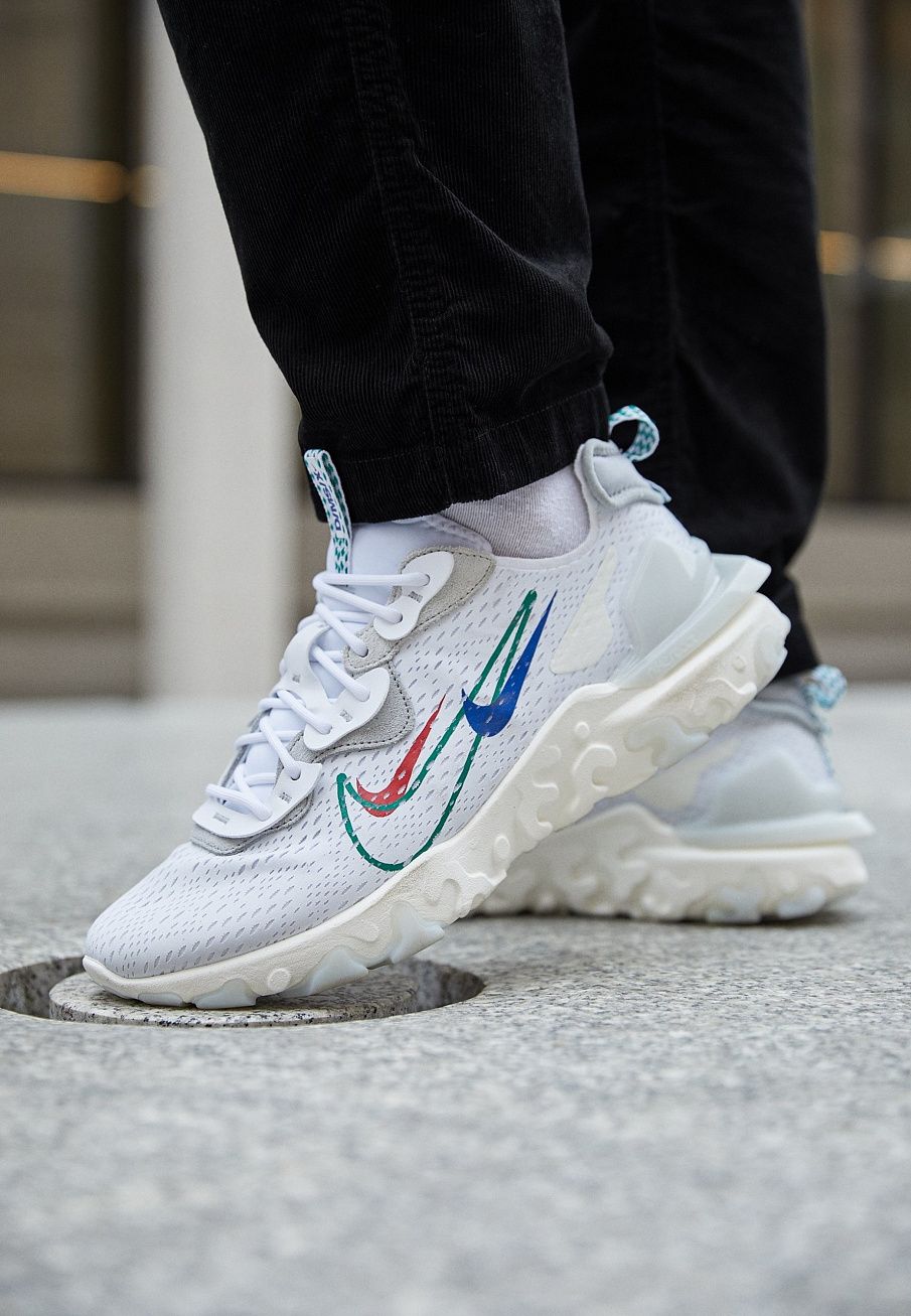 Фото № 3 с приближением к товару «‎Nike React Vision »