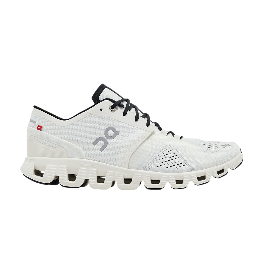 Фото № 1 с приближением к товару «‎ON Cloud X White Black»