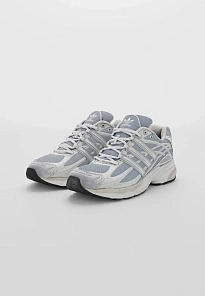 Фото № 4 с приближением к товару «‎ADISTAR CUSHION UNISEX»