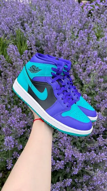 Air Jordan 1 Mid (BQ6472-502) - 2