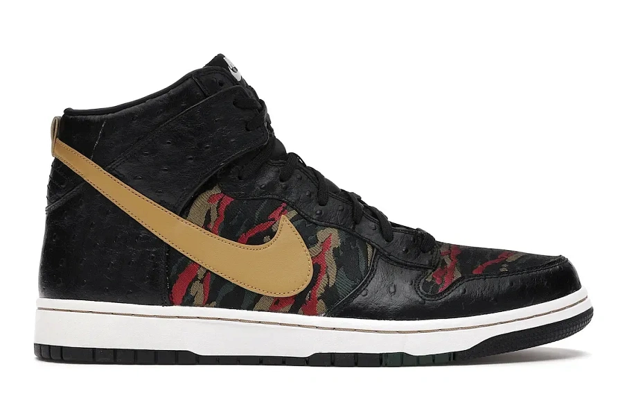 Фото № 1 с приближением к товару «‎Nike Dunk CMFT Tiger Camo»