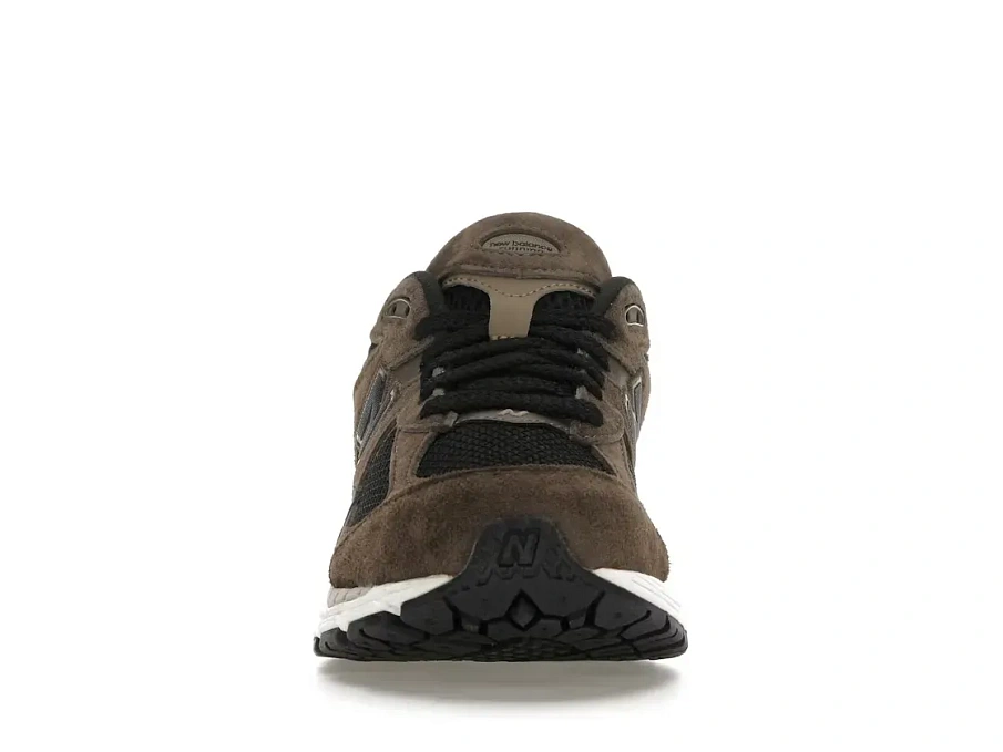 Фото № 2 с приближением к товару «‎New Balance 2002R»