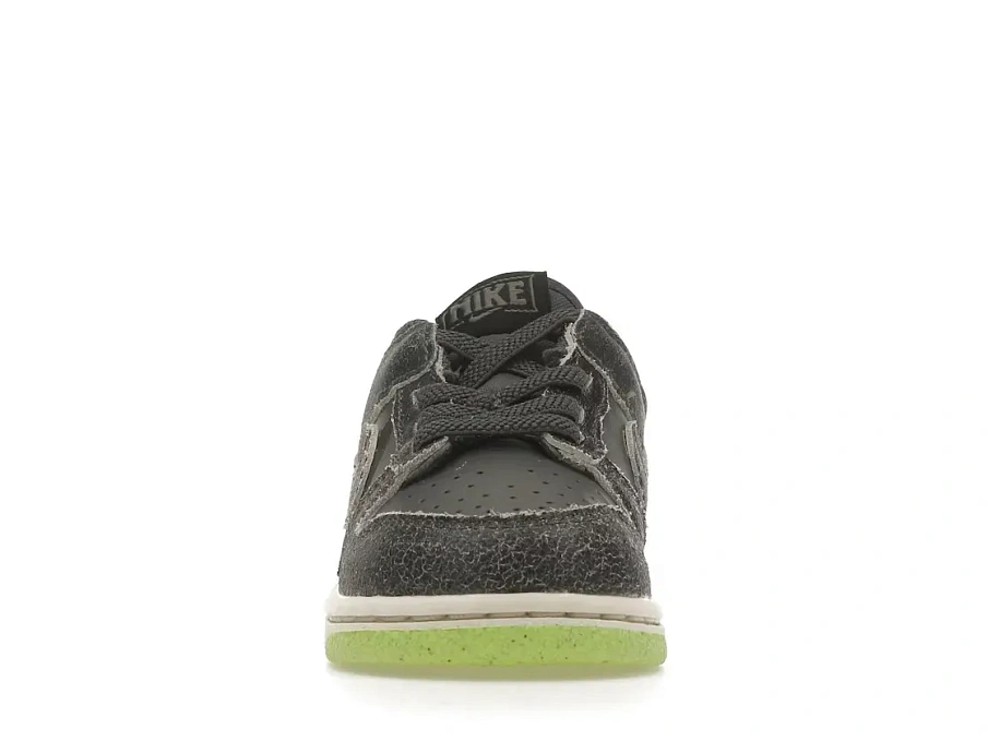 Фото № 2 с приближением к товару «‎Nike Dunk Low»