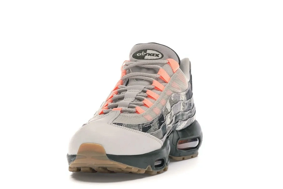 Фото № 3 с приближением к товару «‎Nike Air Max 95 Camo Sunset»