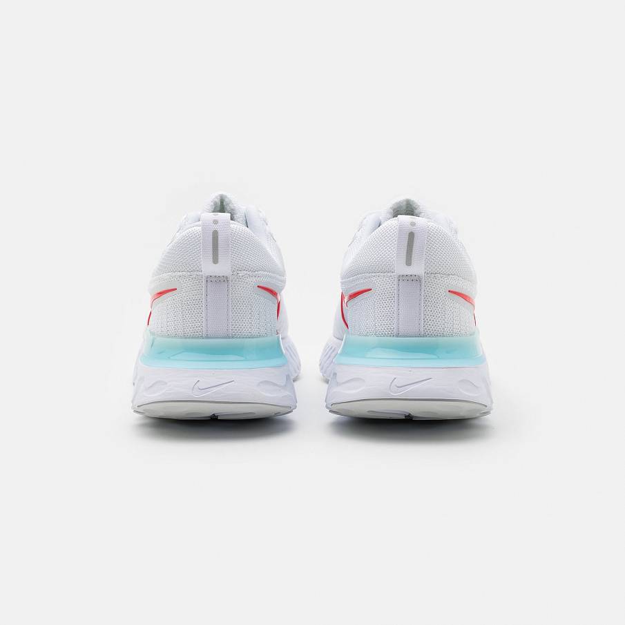 Фото № 3 с приближением к товару «‎Nike DO»