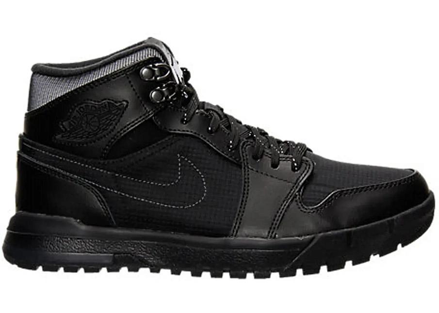 Фото № 1 с приближением к товару «‎Jordan 1 Trek Black»