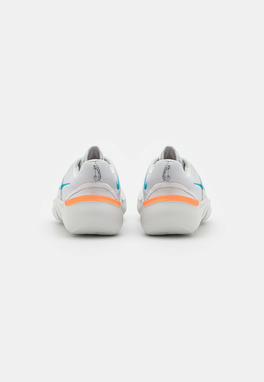 Фото № 3 с приближением к товару «‎Nike Flex 2021 RN»