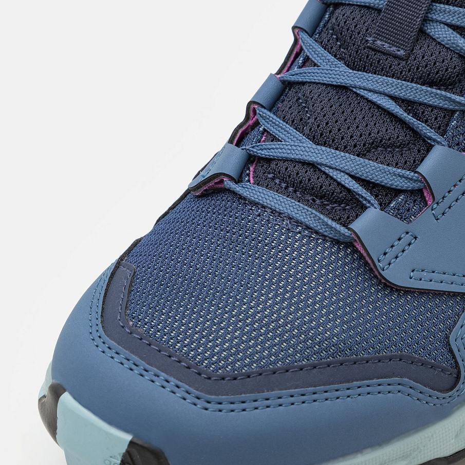 Фото № 2 с приближением к товару «‎Adidas »