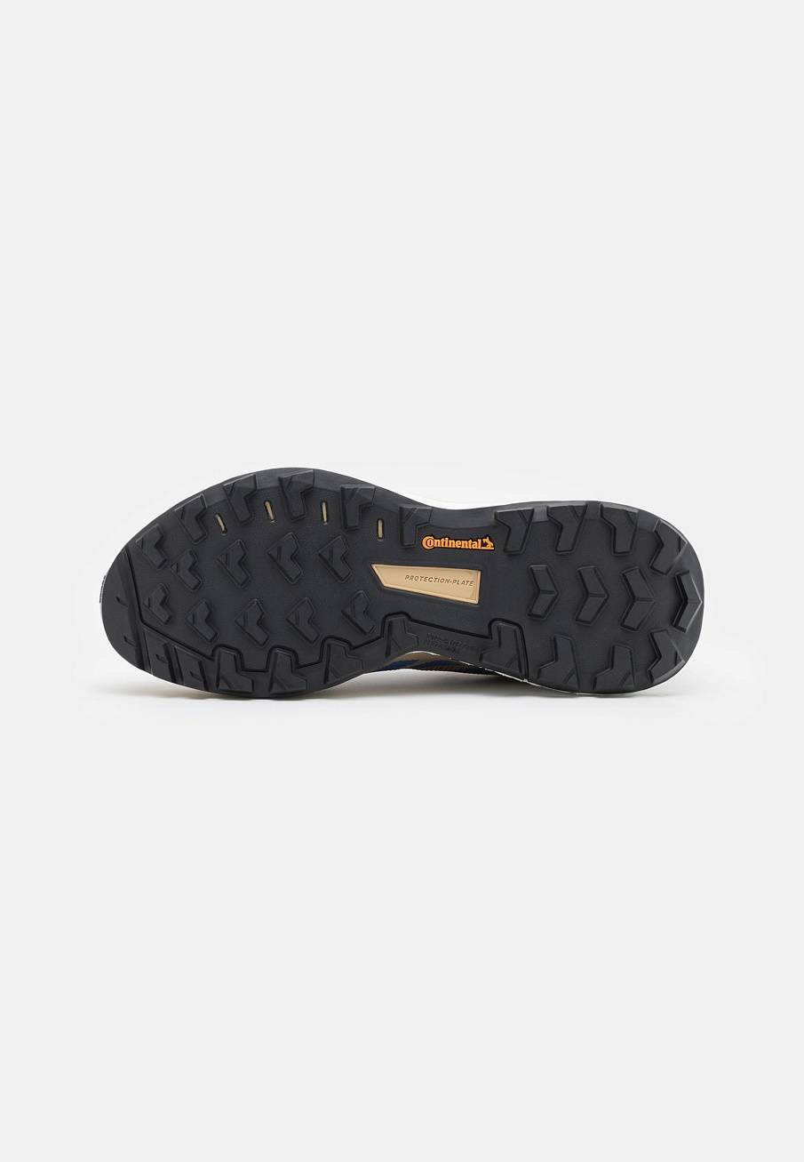 Фото № 5 с приближением к товару «‎Adidas Skychaser»