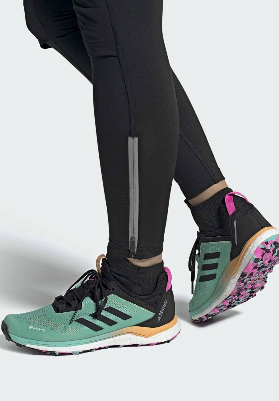 Фото № 1 с приближением к товару «‎Adidas Terrex Agravic Gtx W »