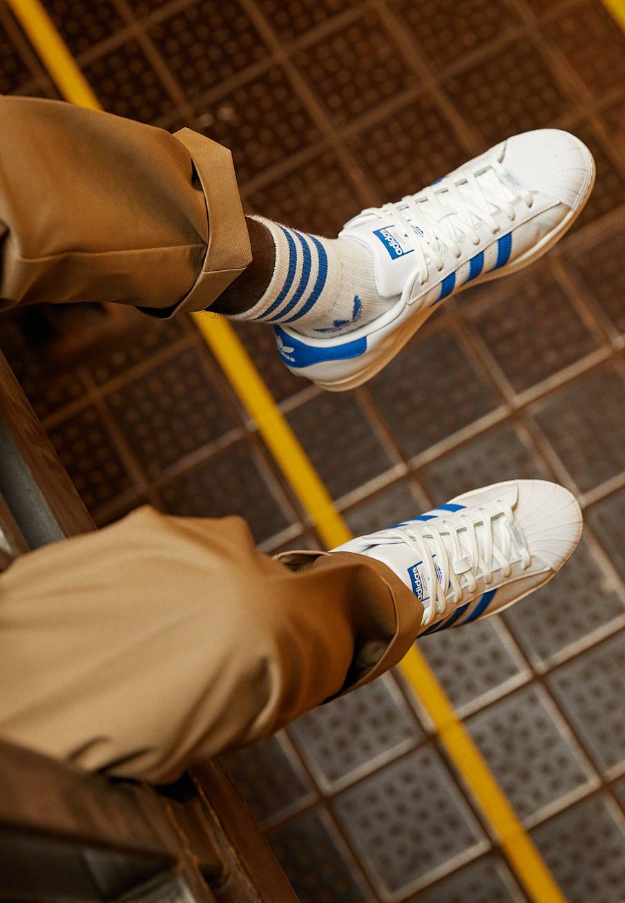 Фото № 3 с приближением к товару «‎Adidas Superstar »