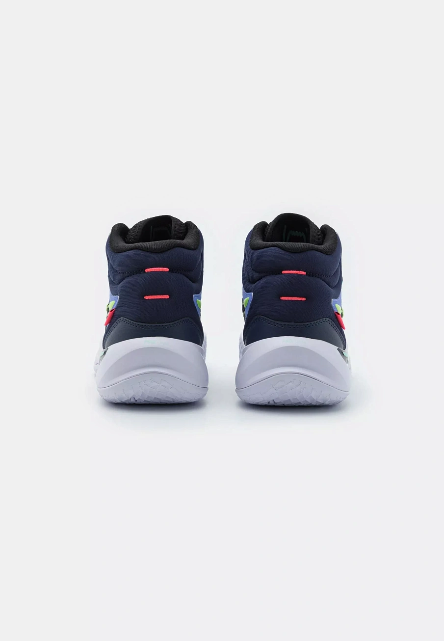 Фото № 3 с приближением к товару «‎PLAYMAKER PRO MID»
