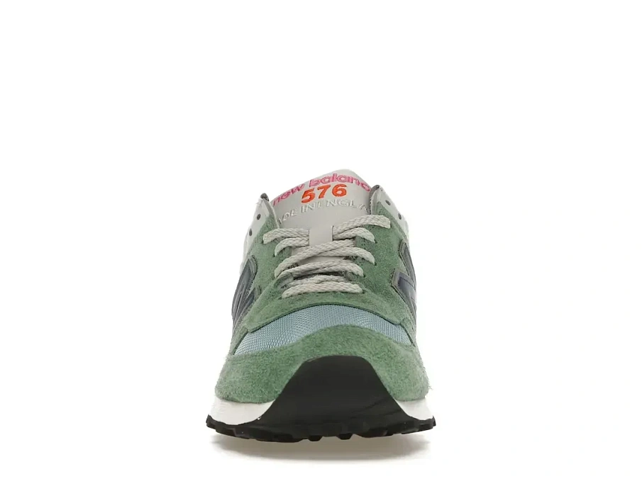 Фото № 2 с приближением к товару «‎New Balance 576»