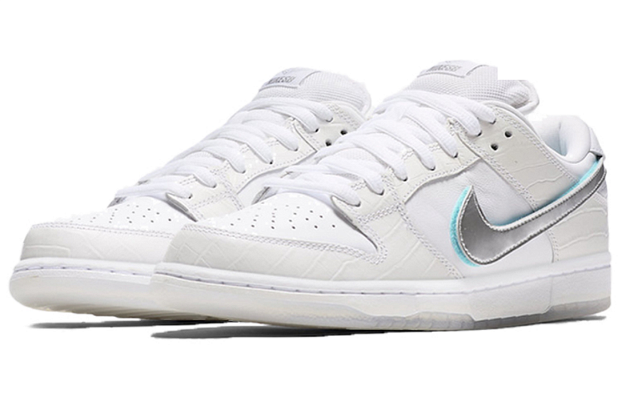 Фото № 2 с приближением к товару «‎Diamond Supply Co. X Nike Sb Dunk Low Skate Shoes White Diamond»