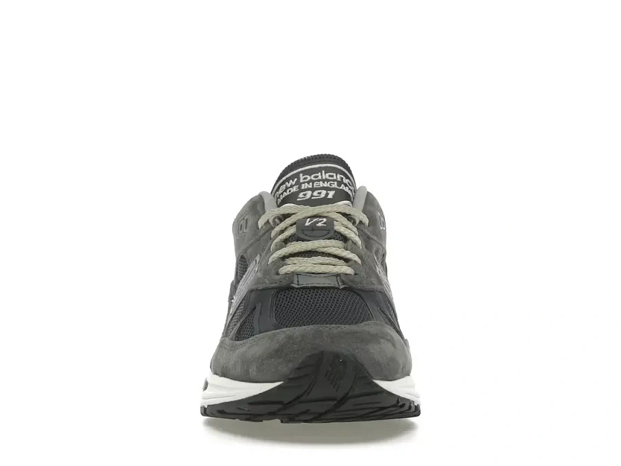 Фото № 2 с приближением к товару «‎New Balance 991v2»