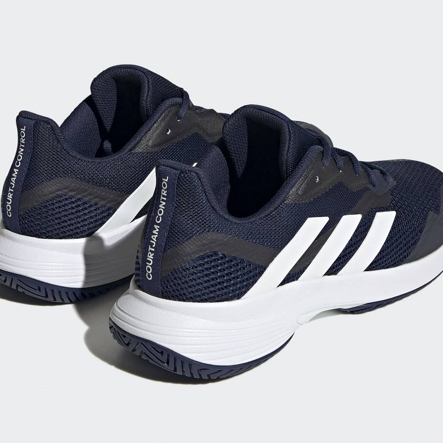 Фото № 4 с приближением к товару «‎Adidas Uniwersalne»