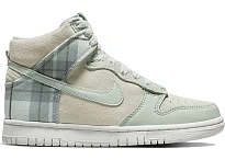 Фото № 1 с приближением к товару «‎Nike Dunk High SE»