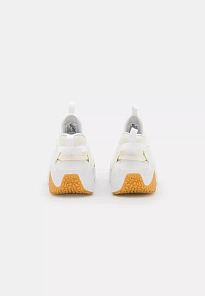 Фото № 4 с приближением к товару «‎AIR HUARACHE»