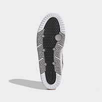 Фото № 5 с приближением к товару «‎Adidas »