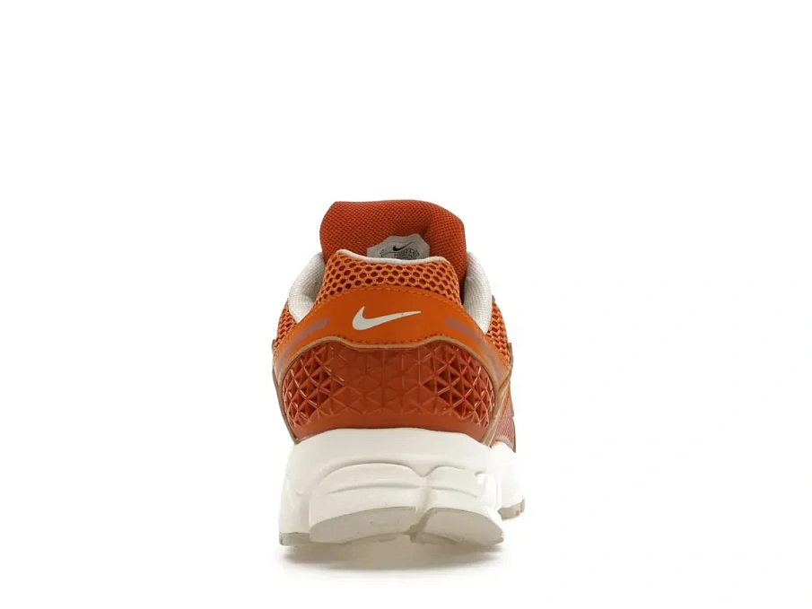 Фото № 4 с приближением к товару «‎Nike Zoom Vomero 5»
