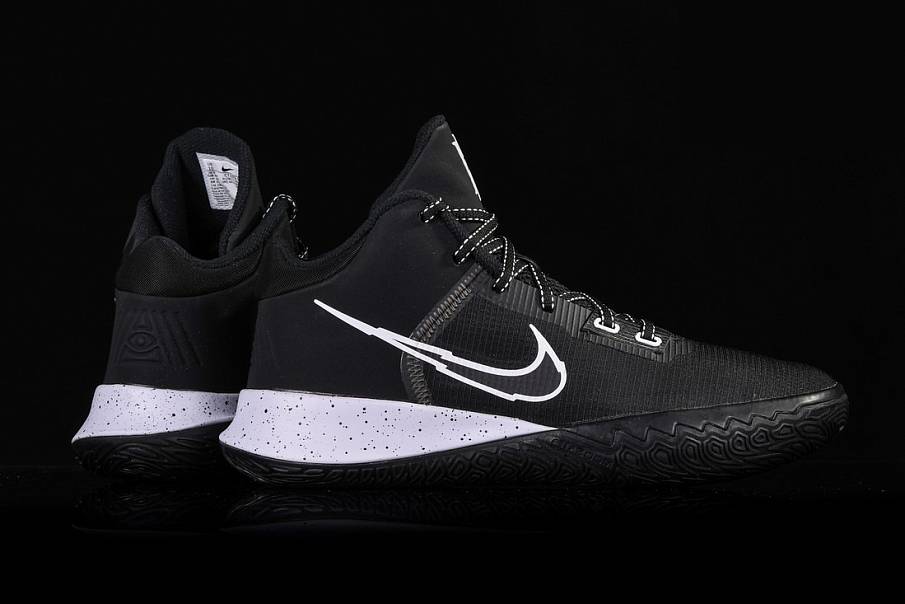 Фото № 5 с приближением к товару «‎Nike Kyrie Flytrap 4 Oreo»