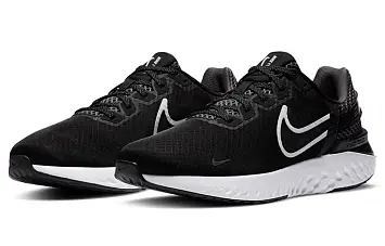 Nike Legend React 3 - 4