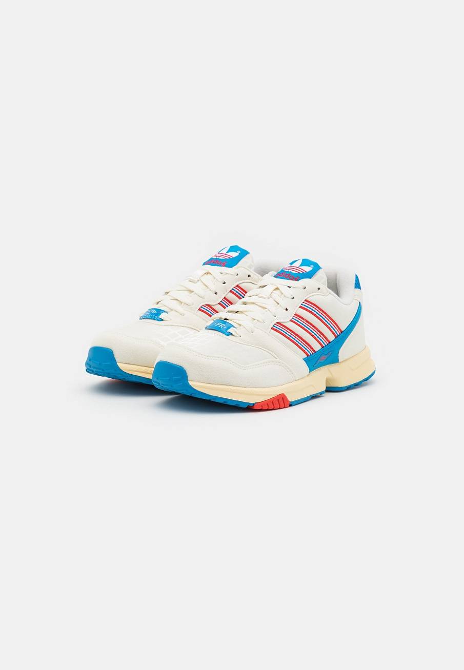 Фото № 2 с приближением к товару «‎Adidas Zx 1000 C »