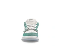 Фото № 2 с приближением к товару «‎Nike SB Dunk Low»