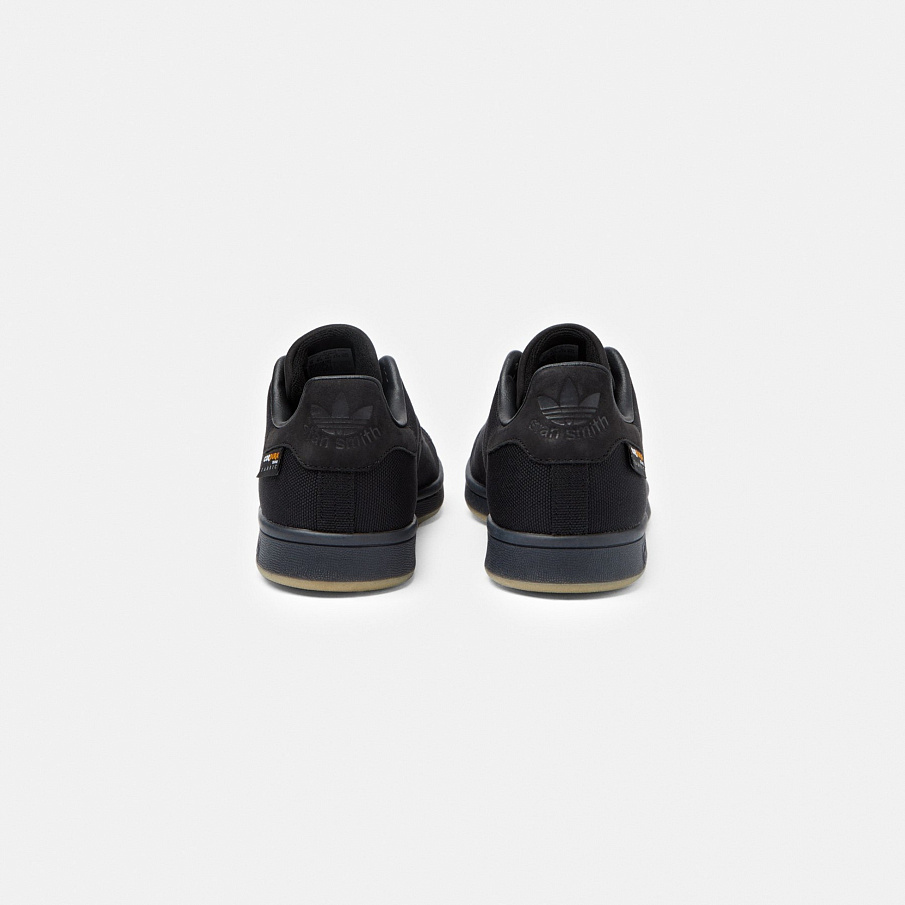 Фото № 3 с приближением к товару «‎Adidas Stan Smith »