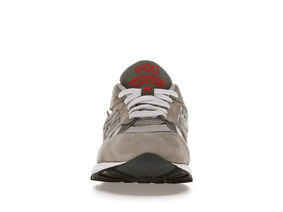 Фото № 2 с приближением к товару «‎New Balance 990v2»
