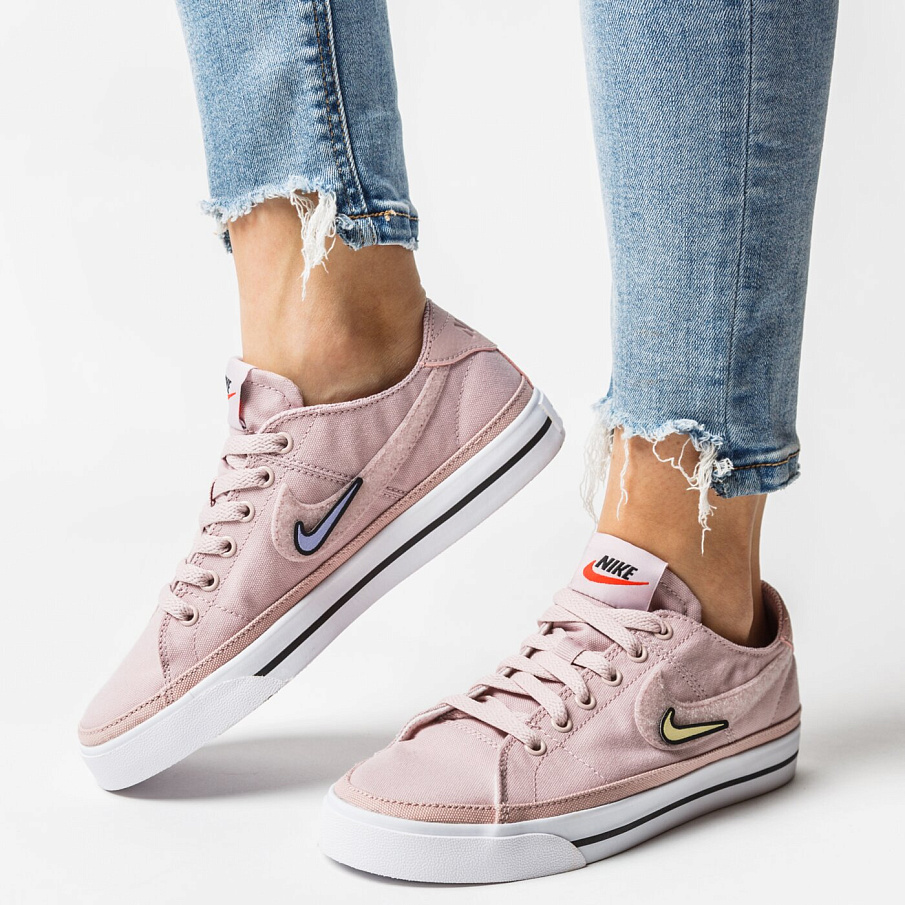 Фото № 2 с приближением к товару «‎Nike Court Legacy Valentines Day»