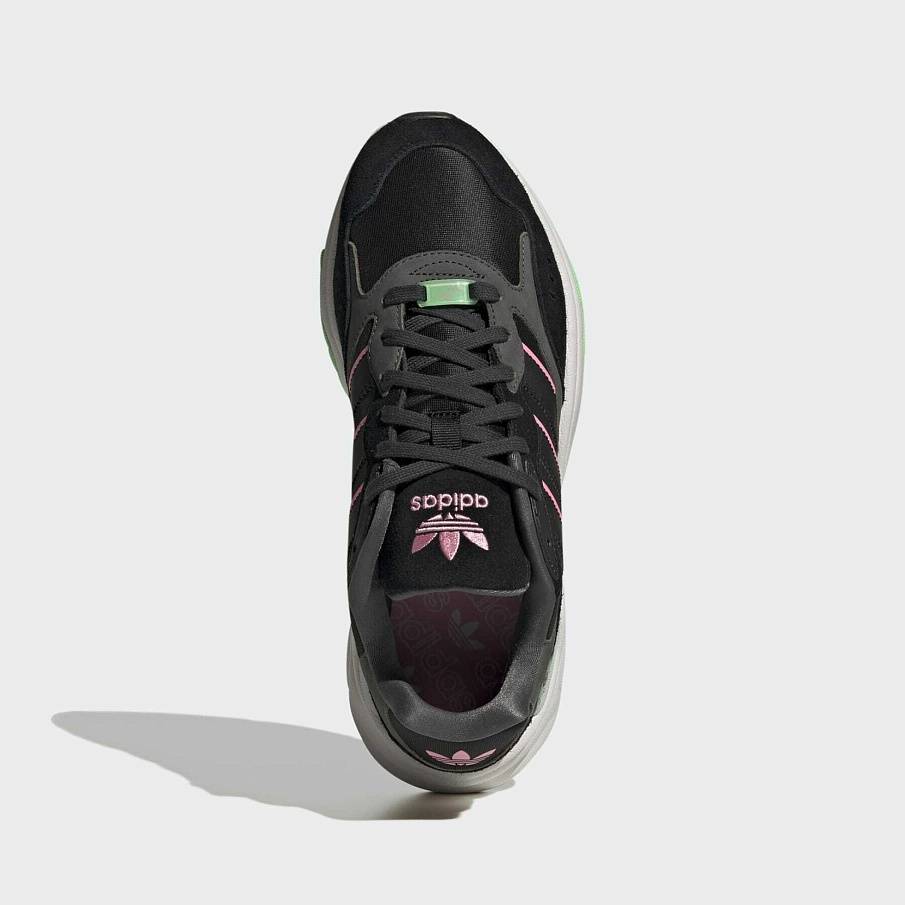 Фото № 3 с приближением к товару «‎Adidas Retropy Mystique »