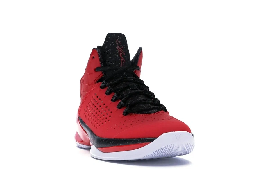 Фото № 4 с приближением к товару «‎Jordan Melo M11 University Red»