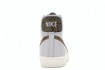 Фото № 4 с приближением к товару «‎Nike Blazer Mid 77 Vintage White Snakeskin»