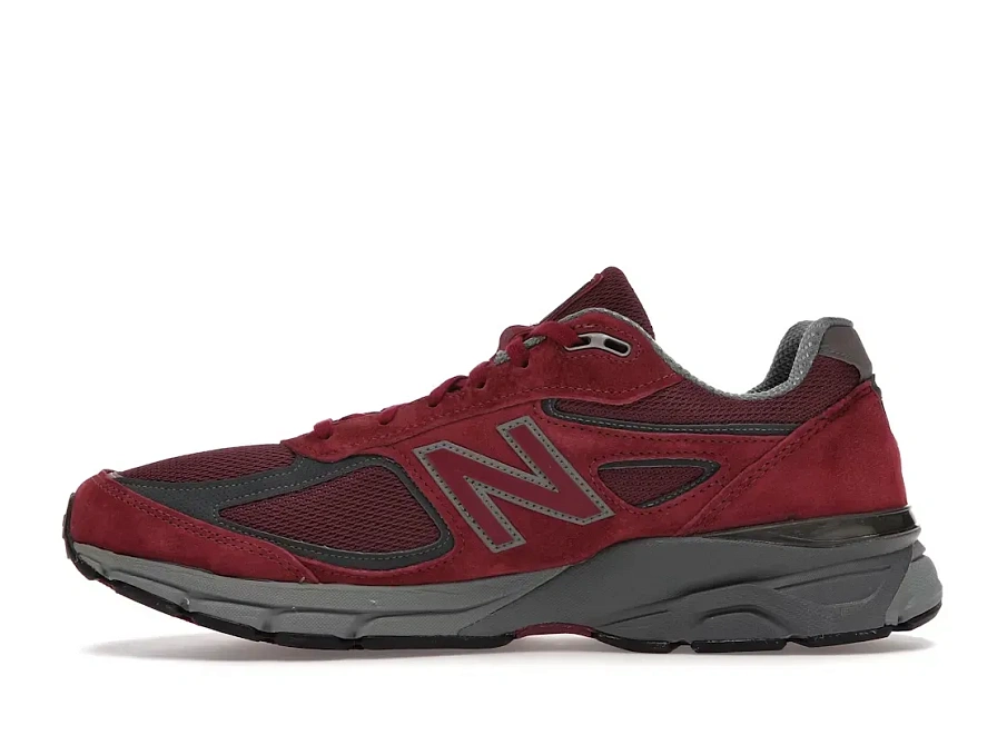 Фото № 3 с приближением к товару «‎New Balance 990v4»